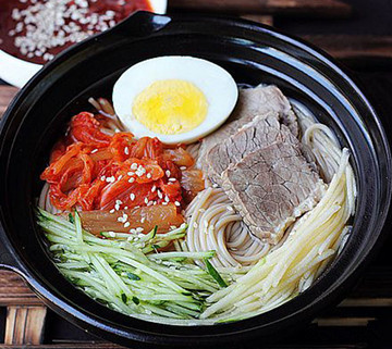 海苔沙拉鱼排面