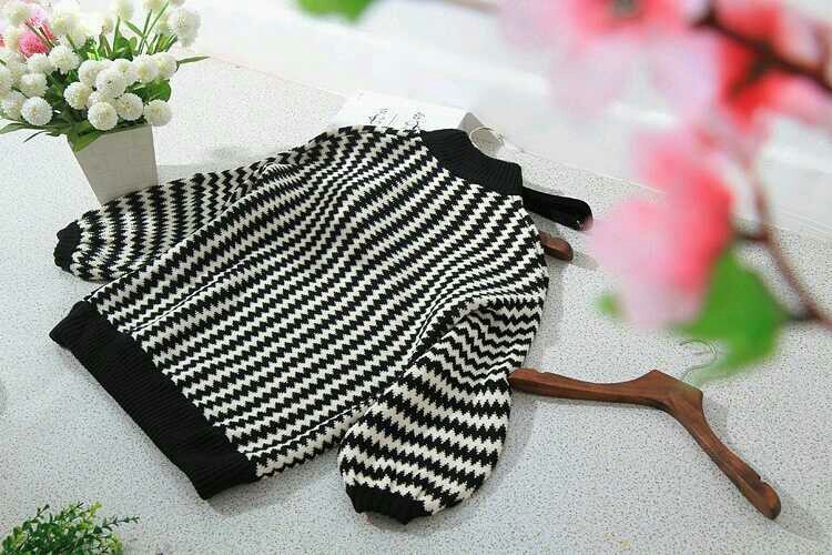 秋冬韩版黑白纹理毛衣