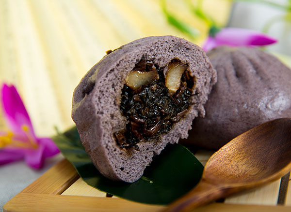 紫薯水晶腌菜包