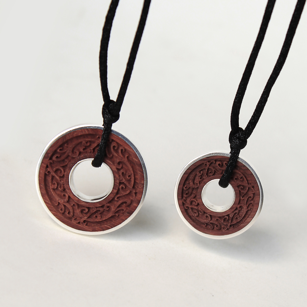 同心环吊坠 (含配绳)