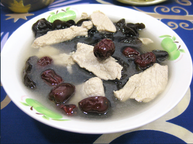 木耳豆腐瘦肉汤