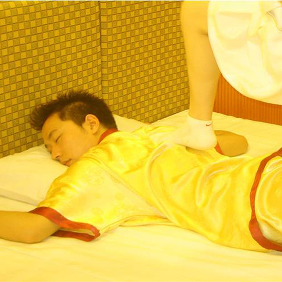 中式按摩168元\/60分钟