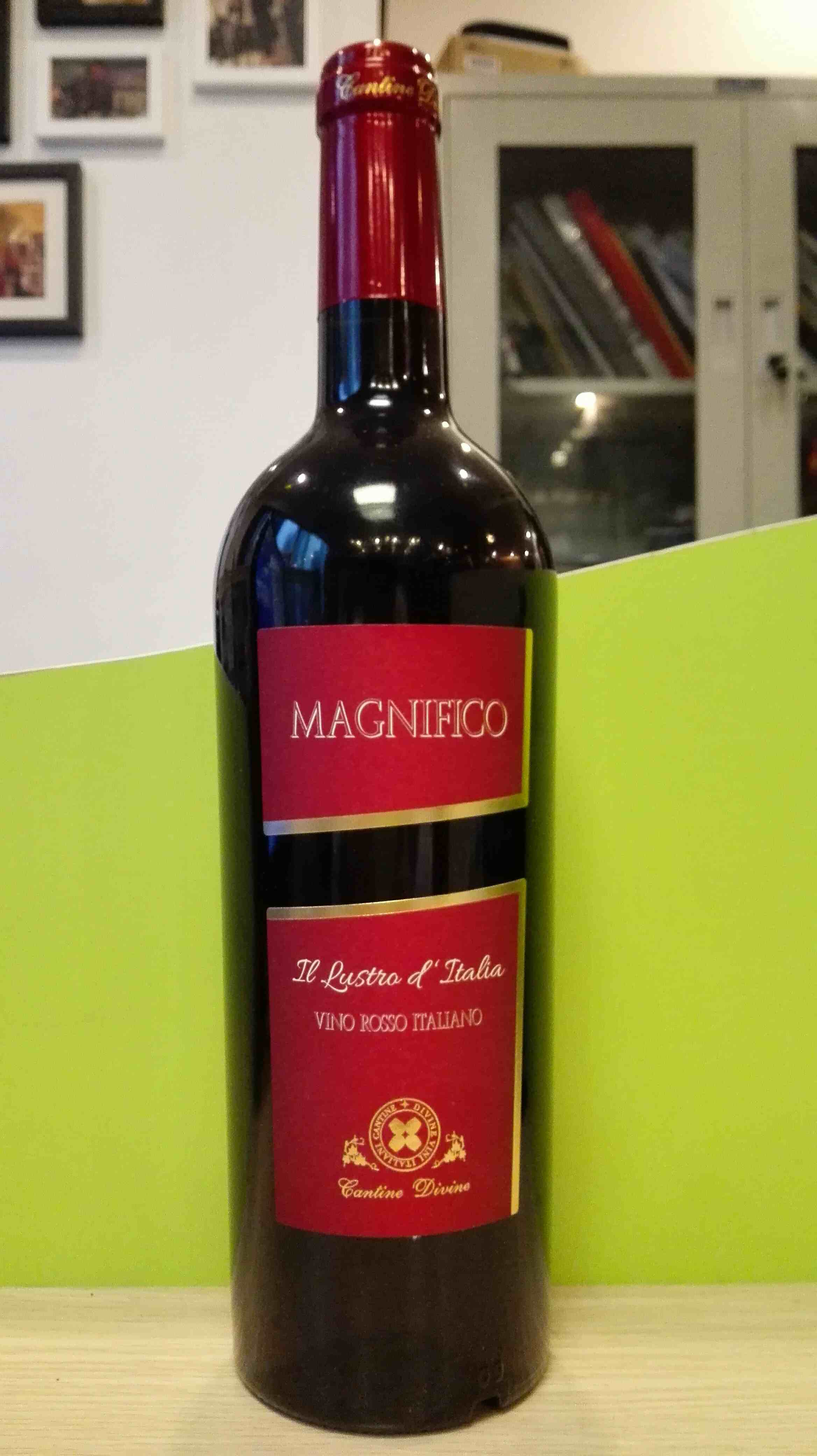 NV Magnifico Vino Rosso Italiano 玛尼菲科红葡