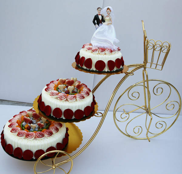 支架押金300-500元不等 微店下单直接享受88折后价格 diy系列蛋糕可