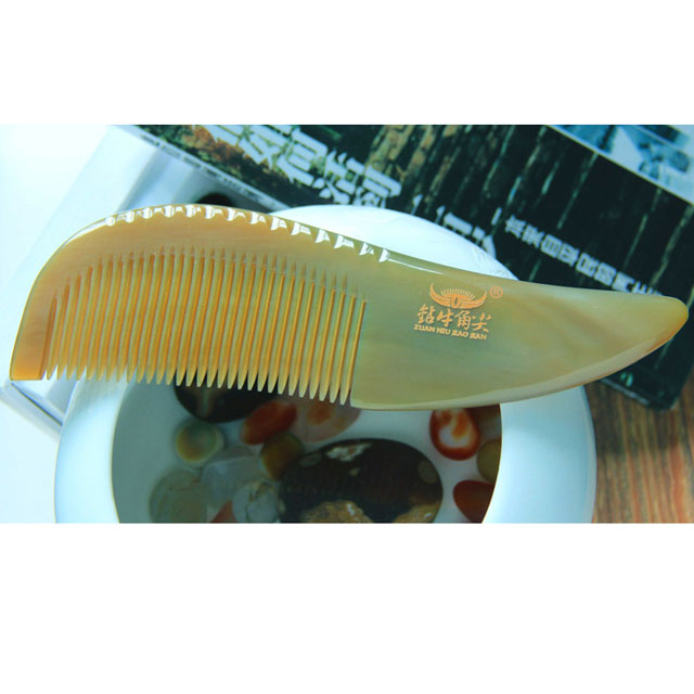 (59010)钻牛角尖白水牛角梳:翘尾尖角功能梳,一梳五用