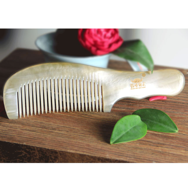 (55027)钻牛角尖白水牛角梳,精品梳子