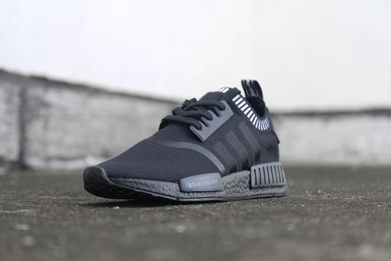 【ah】全黑登场 adidas nmd 日文限定版"triple black 3 ストライプ