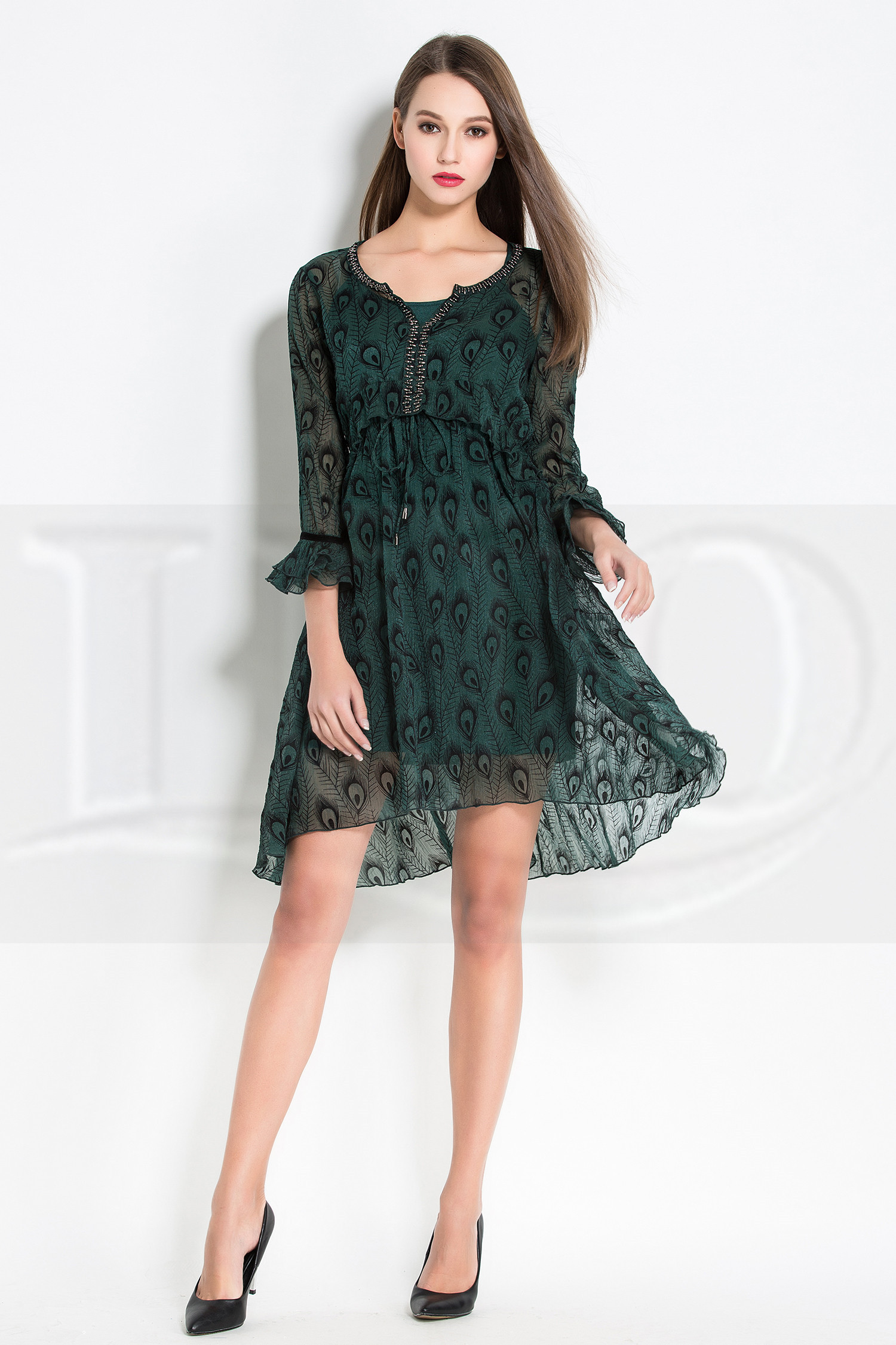 o女装街曼妙(linda),理性(ula),平和(olivia)三条商品设计主题,传播