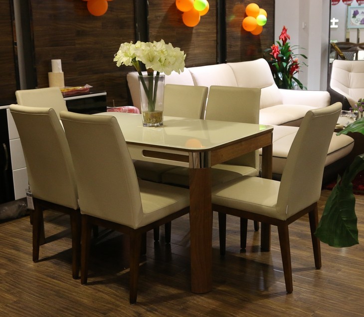 裕宝家具                         扫描二维码,访问我们的微信店铺