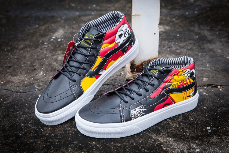 万斯 定制鞋款中帮情侣款