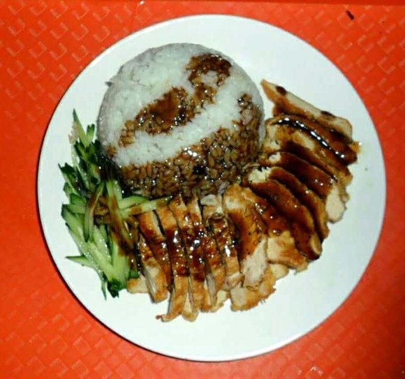 黑椒鸡排饭(珍滋味)