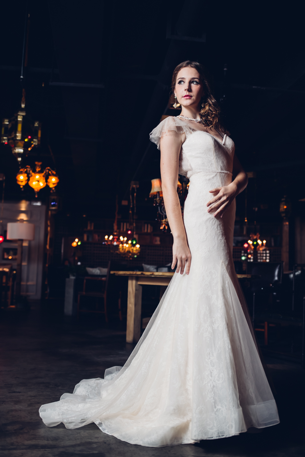 cchun2016春夏新款蕾丝花边性感低胸束腰修身婚礼专用婚纱