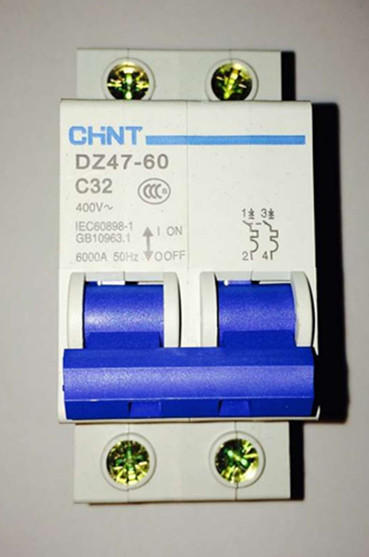 正泰断路器DZ-47-60 60A 二级 商品代码62007 商品图0