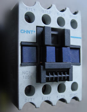 正泰交流接触器CJX2-1201  220V 5只/盒 商品代码62001