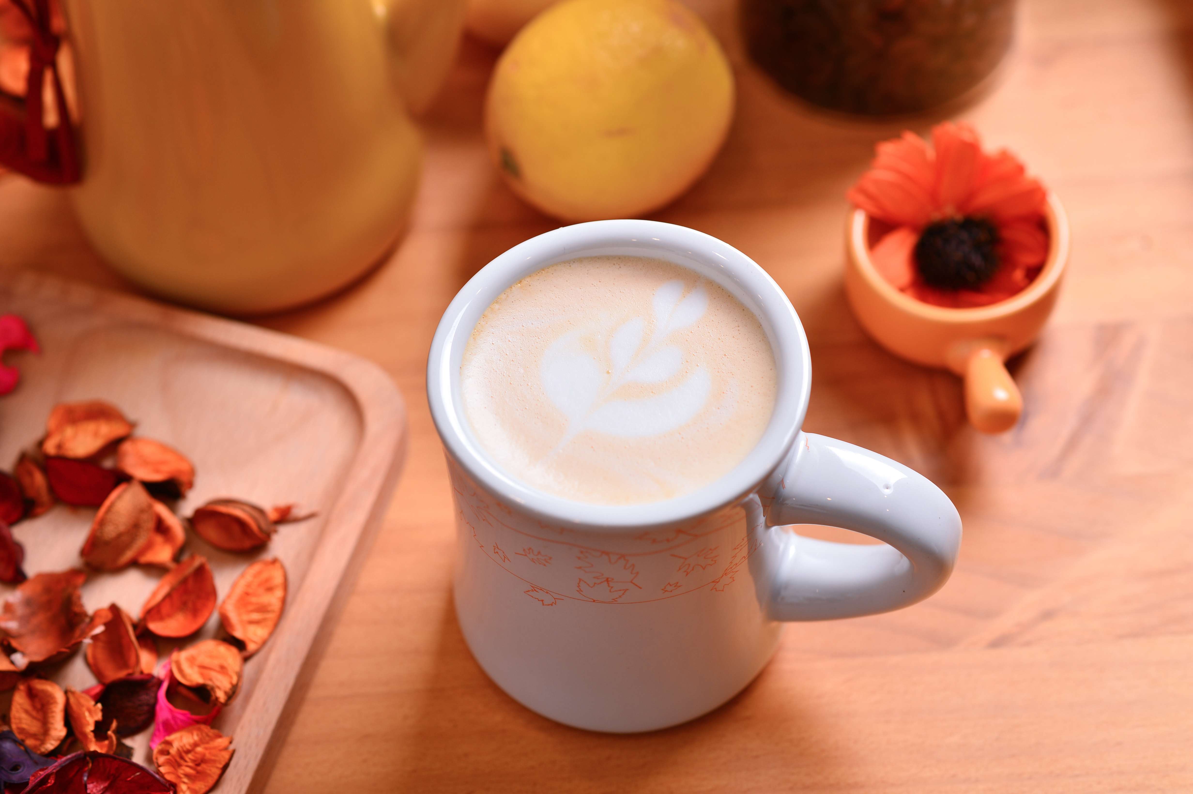 红茶拿铁 black tea latte