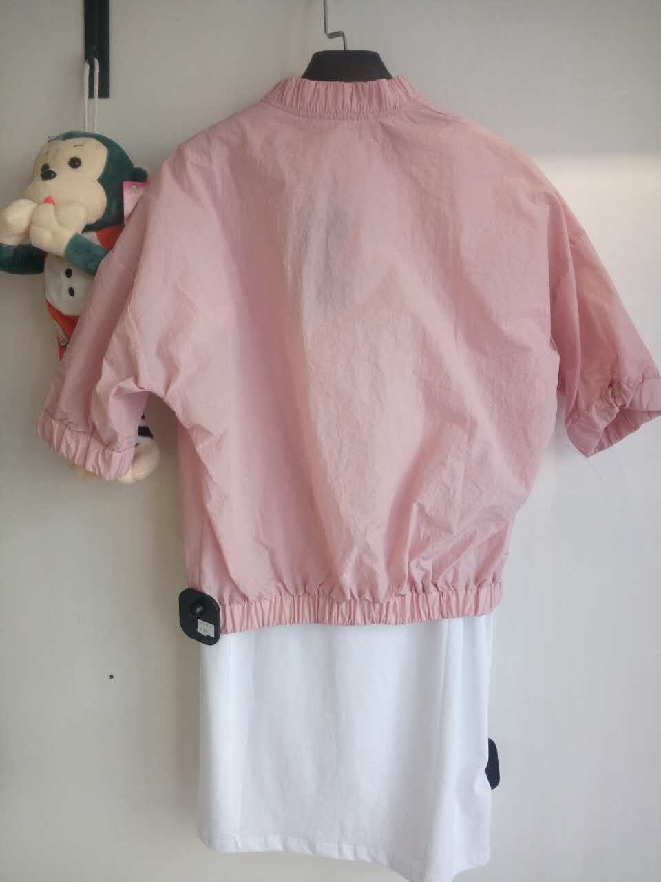 【悦尚】百搭短外套女蝙蝠中袖夹克上衣 - 悦尚服饰