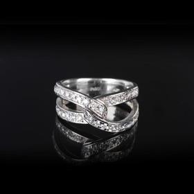 特惠！铂金镶钻戒指