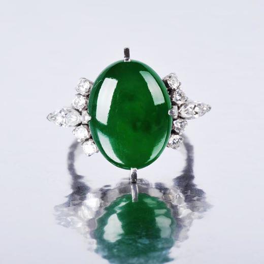 铂金镶钻天然翡翠戒指 商品图0