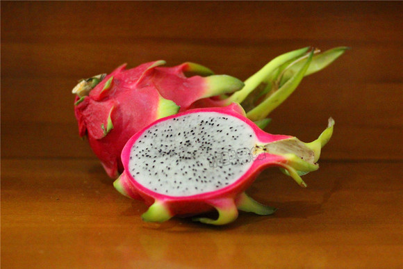 XL白心火龙果 1个约600-700克