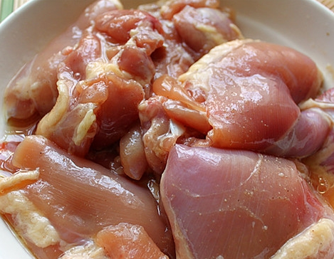 鸡上腿肉(中块)-9.3斤-9.4斤/袋