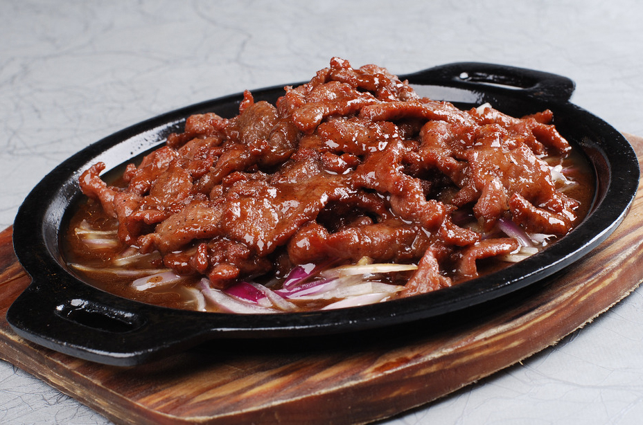 麻辣诱惑-中式铁锅煎牛柳 餐盒1元