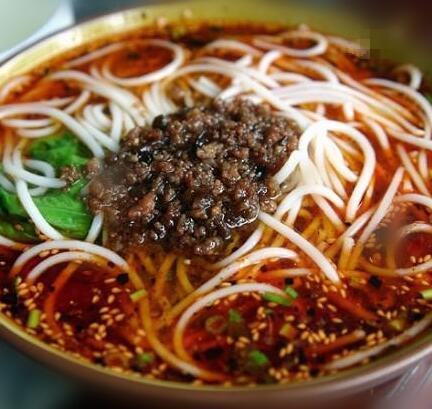 杂酱米线中碗,免费配送,现烧现做,可口美味!