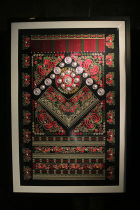 山谷居民品牌时尚苗绣壁画 - 万物生（不含边框）