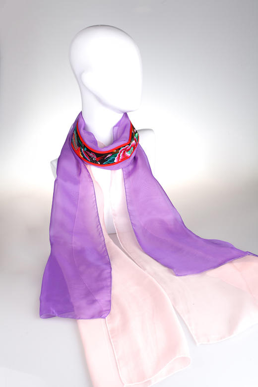 山谷居民品牌时尚苗绣围巾 - 彩云娇 商品图6