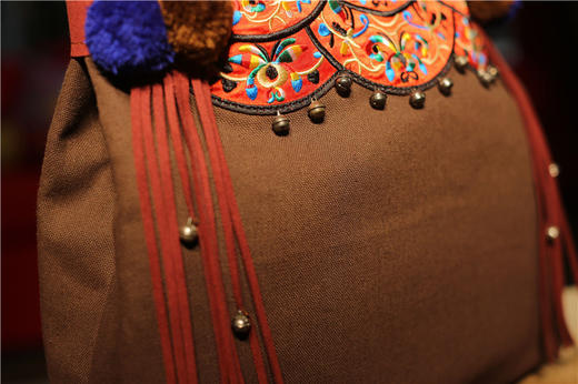 山谷居民品牌时尚苗绣单肩包/手提包 - 骊歌 商品图2