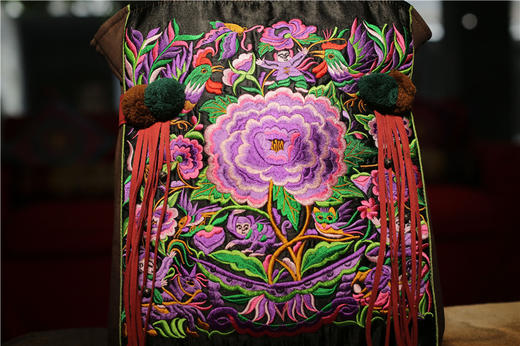 山谷居民品牌时尚苗绣单肩包/手提包 - 蝶恋 商品图2