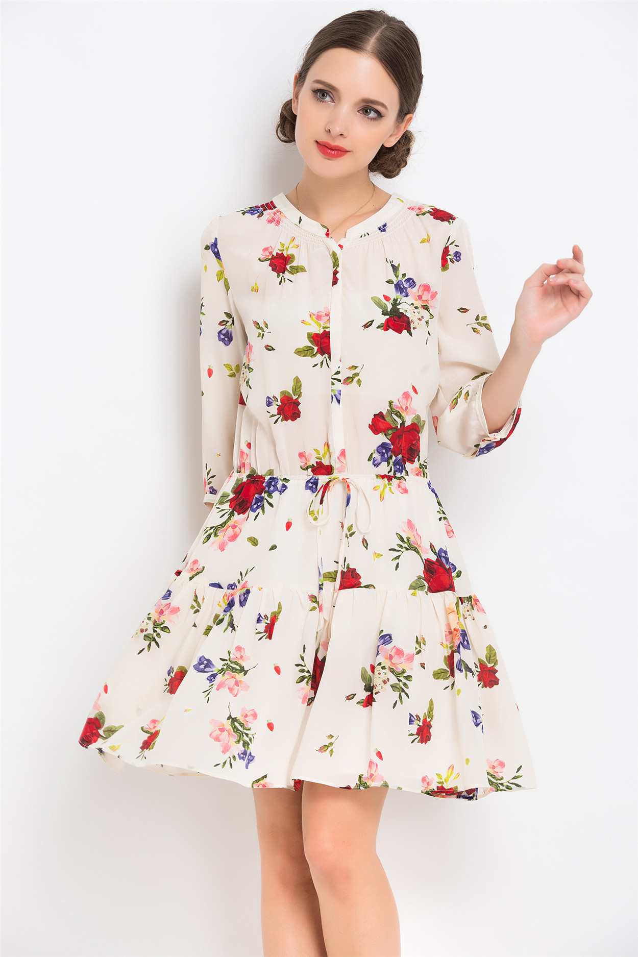 o女装街曼妙(linda),理性(ula),平和(olivia)三条商品设计主题,传播