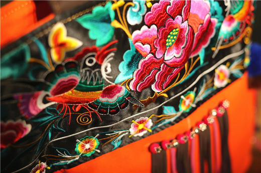 山谷居民品牌时尚苗绣单肩包/手提包 - 凤凰花开 商品图7