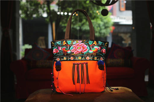 山谷居民品牌时尚苗绣单肩包/手提包 - 凤凰花开 商品图5