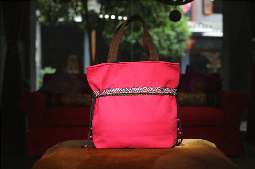 山谷居民品牌时尚苗绣单肩包/手提包 - 凤凰花开 商品图2