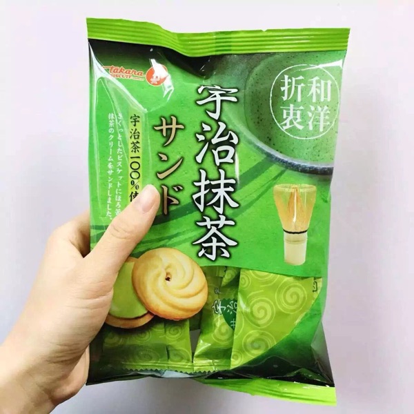 日本进口零食品 宝牌抹茶味夹心饼干81g