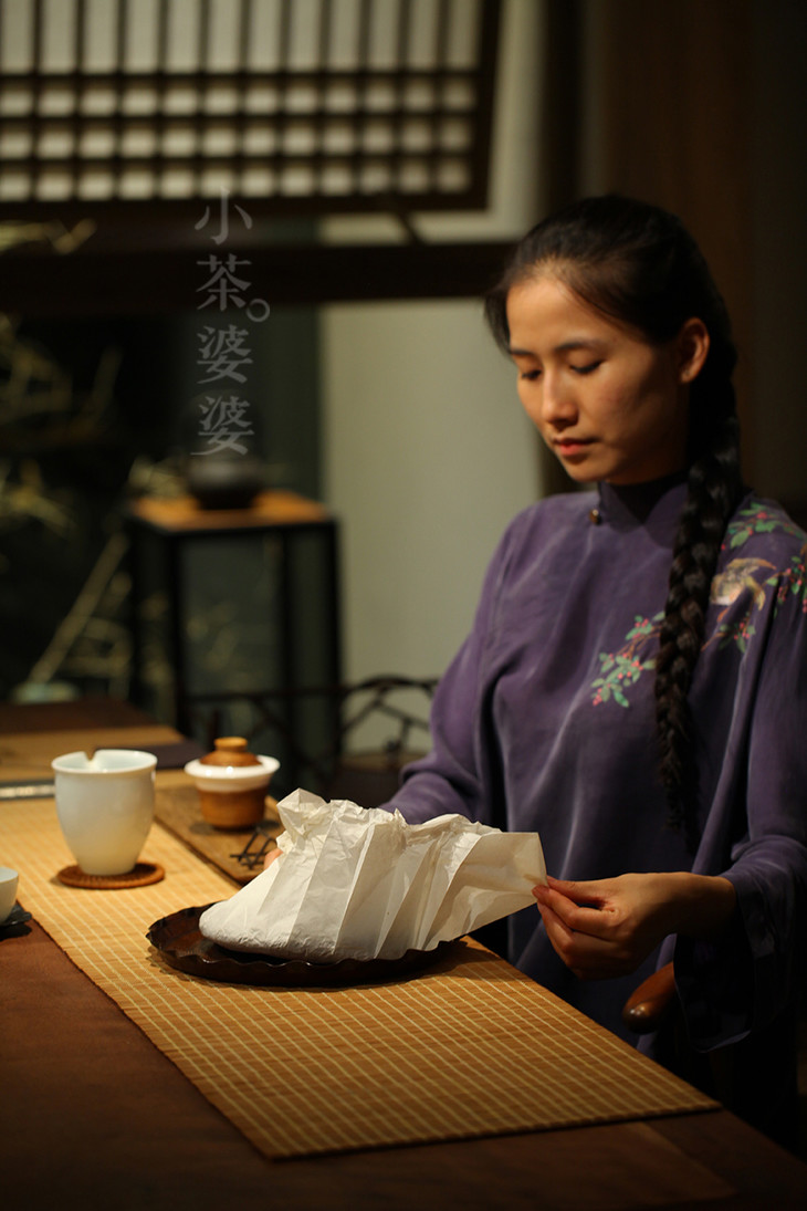 小茶婆婆 | 2016永德大雪山纯料古树普洱茶 150克