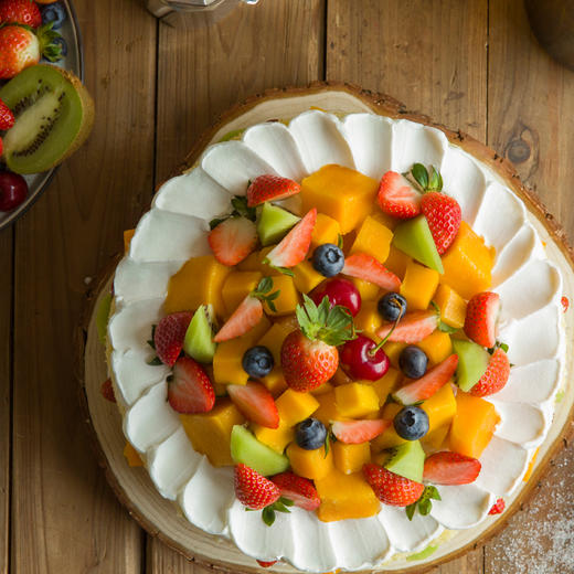 【限时特惠 89元】鲜果嘉年华蛋糕-1磅 （高州） 商品图1