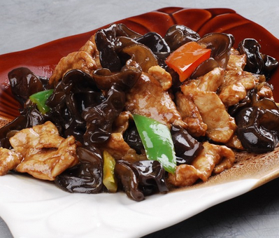 星期二 8月9日 c套餐 木耳肉片 蒜蓉油麦菜 胡萝卜排骨汤