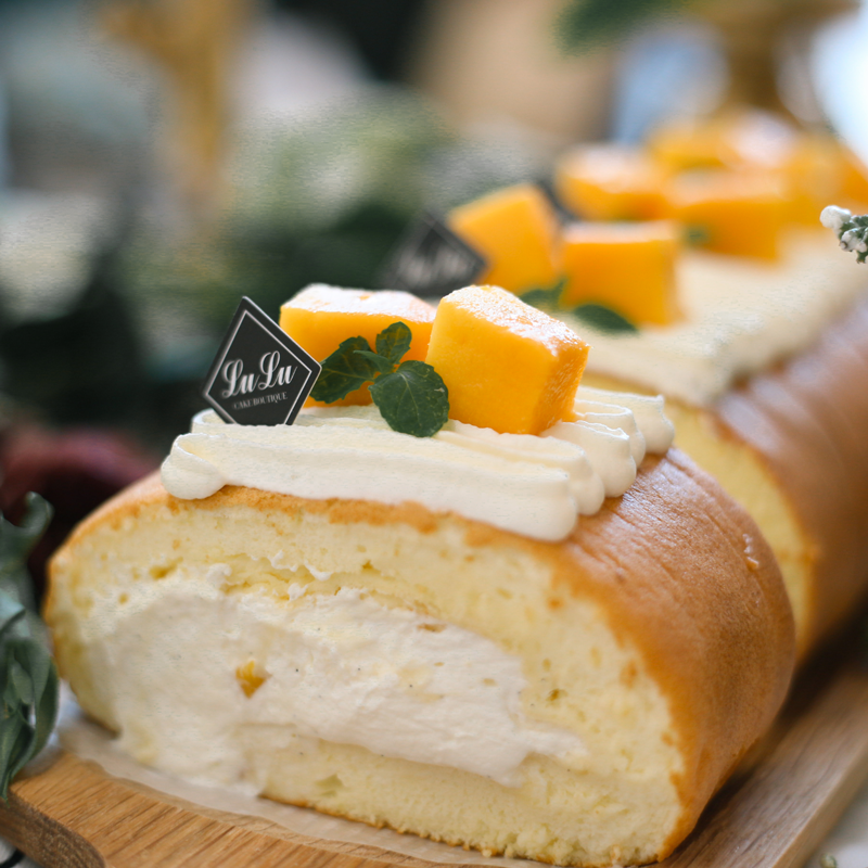 日式蛋糕卷切块