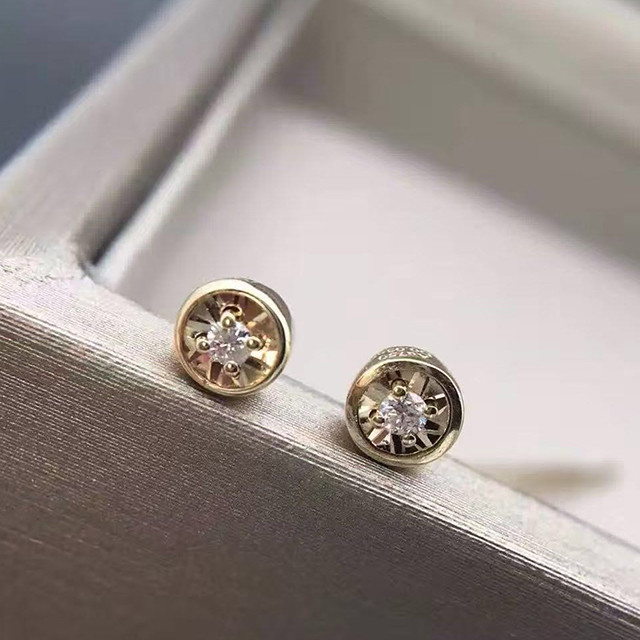 金750钻石耳钉耳坠