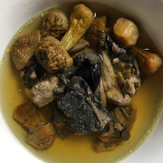 散养五黑鸡鸡中劳斯莱斯历年最受欢迎全好评无差评鸡肉劲道细腻鸡汤鲜