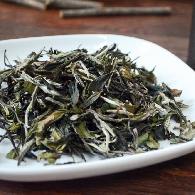 白牡丹茶福建武夷山古树白茶鲜嫩纯爽柔甜厚韵耐泡