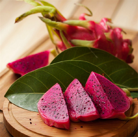 广西南宁顶级产区,特级红心火龙果,现摘直发,天