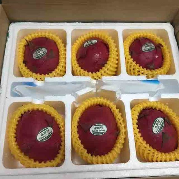 海南红心火龙果,现摘现发,皮薄肉厚,蜜甜多汁,顺