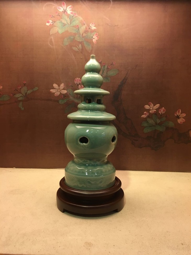 g20国宴 "三潭印月"香炉 浙江工艺美术师龙泉周华作品