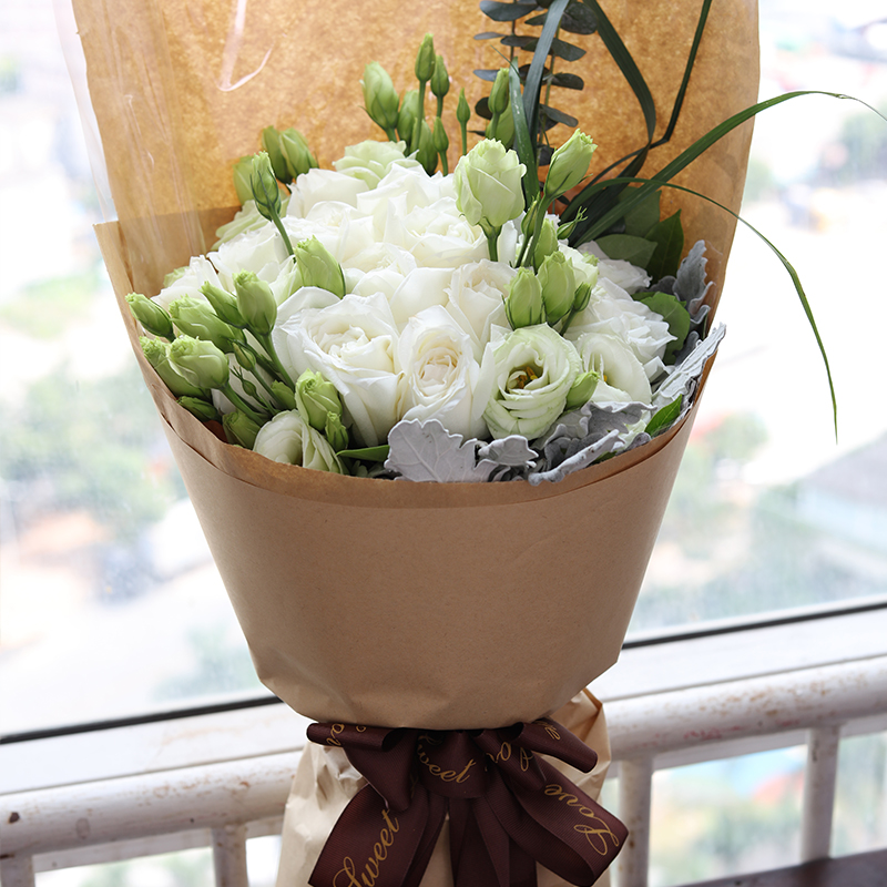 璀璨花香-11朵白玫瑰韩式花束送爱人送家人送女友送朋友女神节母亲节