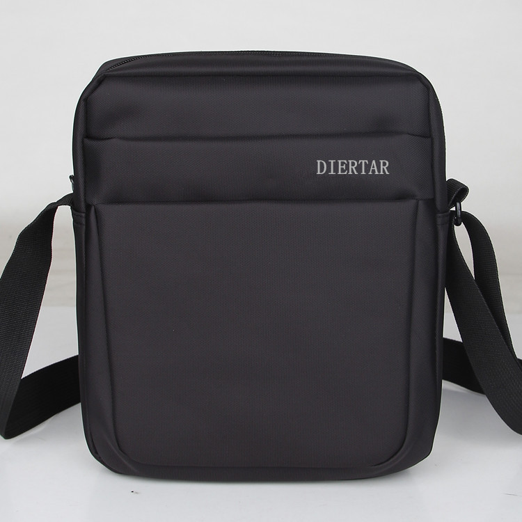 牛津布纺男包单肩包男士包包斜挎包休闲背包帆布斜跨男式商务小包