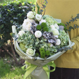 绿野仙踪丨玫瑰乒乓菊绣球玫瑰混合花束