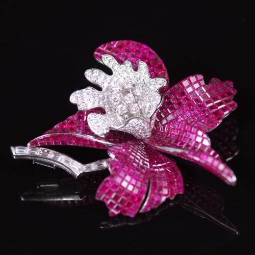 「花与叶」隐形镶嵌红宝石钻石胸针 商品图2