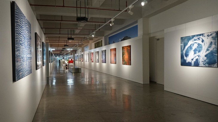 130米艺术长廊130 meters long art corridor